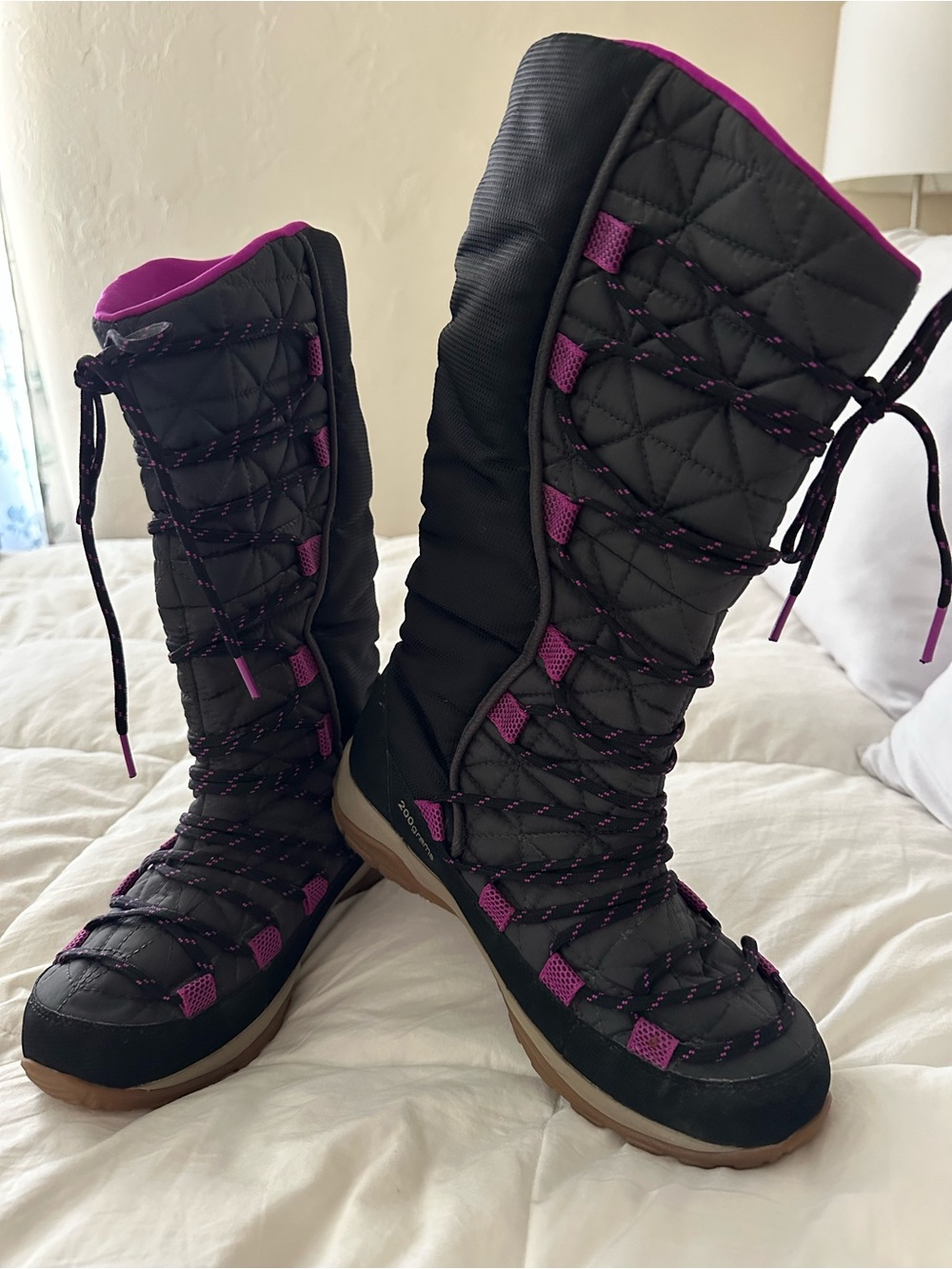 **WORN ONCE** Columbia Black/Purple Lace-Up All Weather Boots